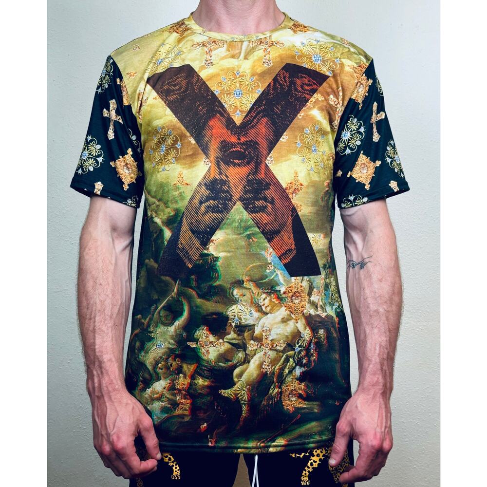Vapor 95 Mens Tee Shirt Size Small Colorful Art To Wear Medieval Art Y2K